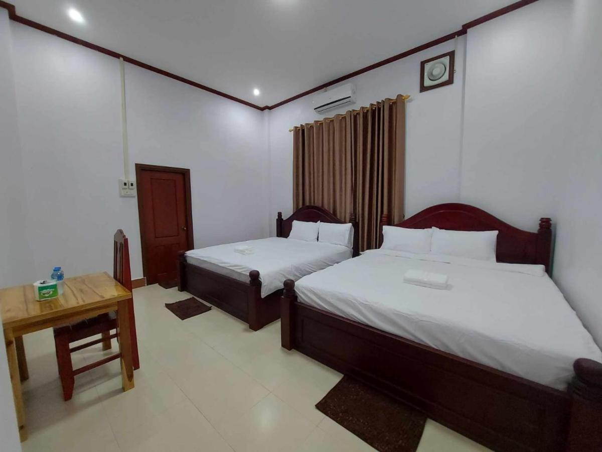 Inthavong Hotel/Guest House Vang Vieng Exterior foto